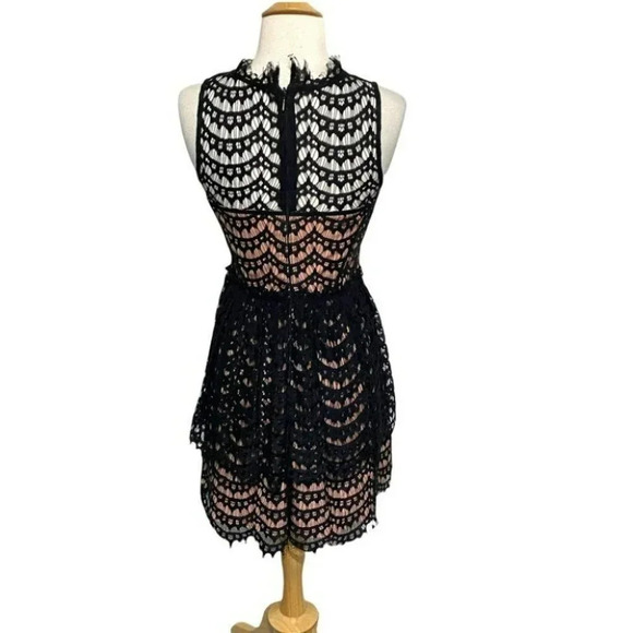 Adela Rae XS black lace sleeveless dress with built in‎ flesh slip Whimsigoth - Picture 5 of 8